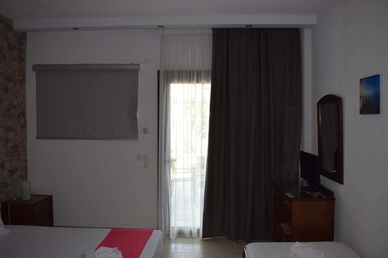 Villa Madeleine Tower View Néa Fókaia 외부 사진