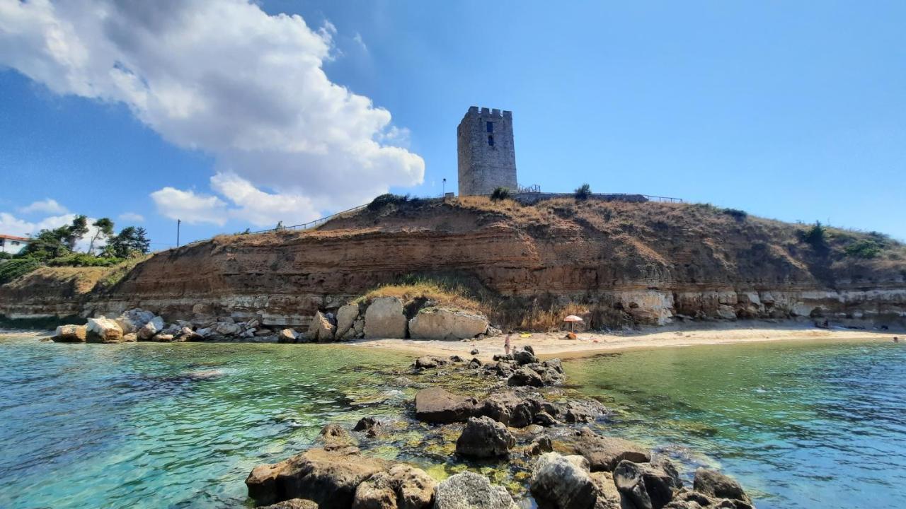 Villa Madeleine Tower View Néa Fókaia 외부 사진