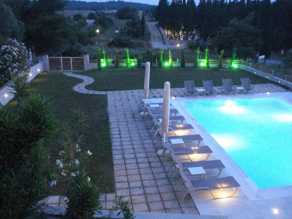 Villa Madeleine Tower View Néa Fókaia 외부 사진